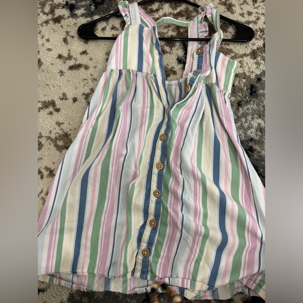 Ruffle butss new girls dress with cut out size 8